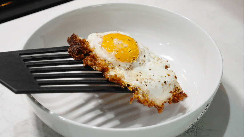 TikTok’s 2-Ingredient Feta Eggs Breakfast Is My New Favorite Way to Get Protein in Early